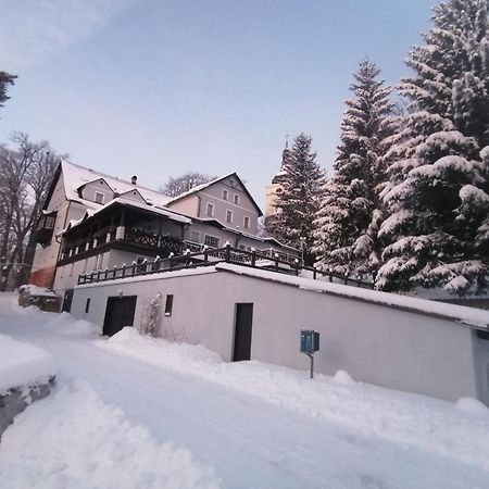 Hotel Auri Rudník Extérieur photo