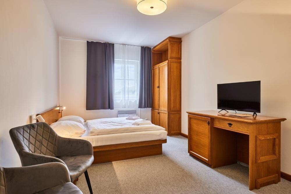 Hotel Auri Rudník Extérieur photo